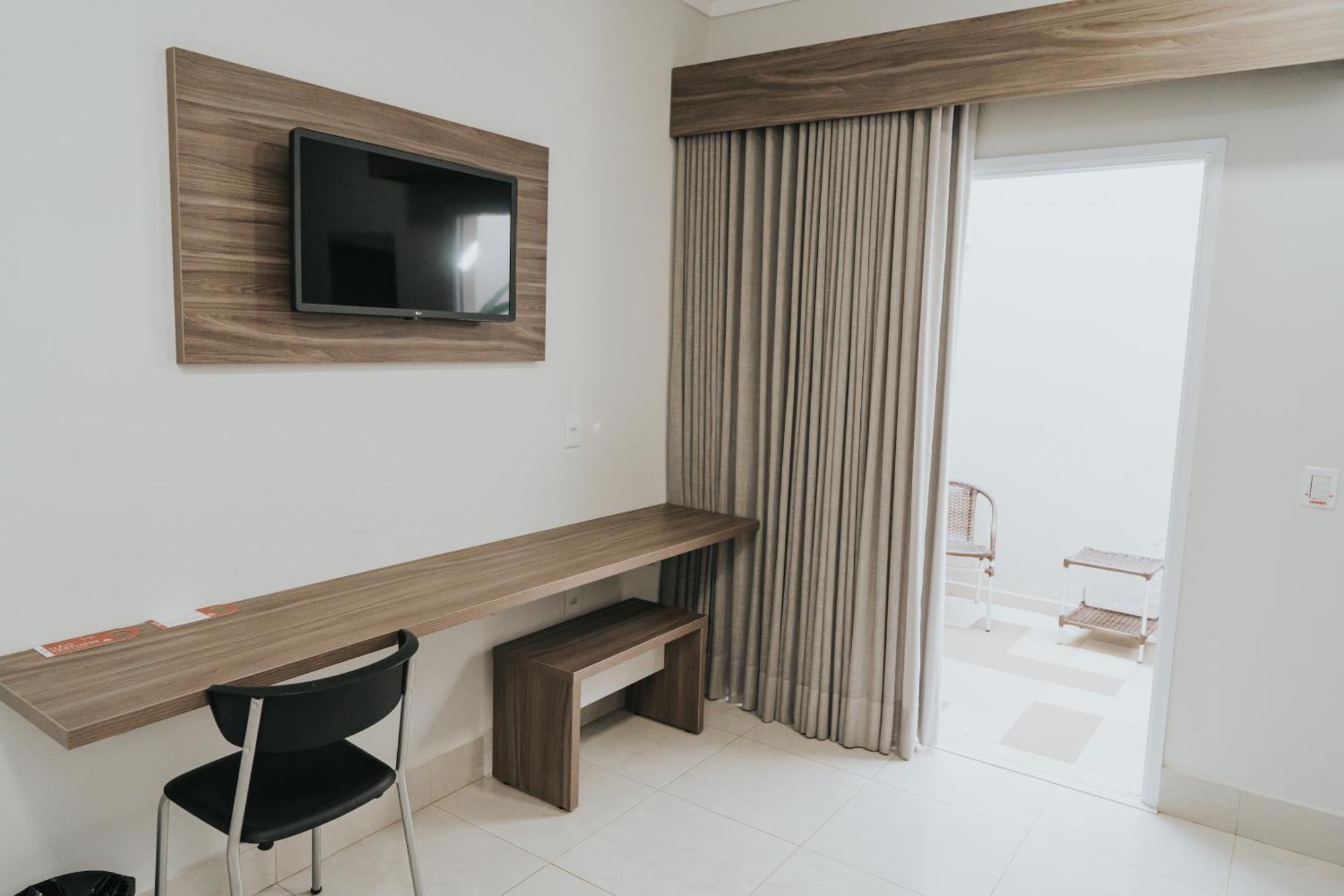 Portal Hotel מוגי-מירים מראה חיצוני תמונה